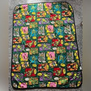 Nickelodeon TMNT Teenage Mutant Ninja Turtles Quilted Reversible Throw Blanket
